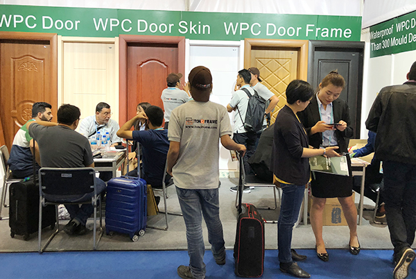Yingkang 124th Canton Fair -Many customers like our WPC Door 